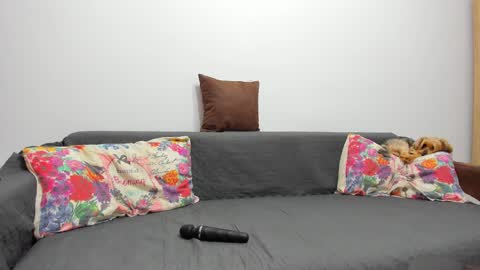 Snapshot of devinesex chatting on 02-07-25, 07:18 Misha online show from 02-07-25, 07:18