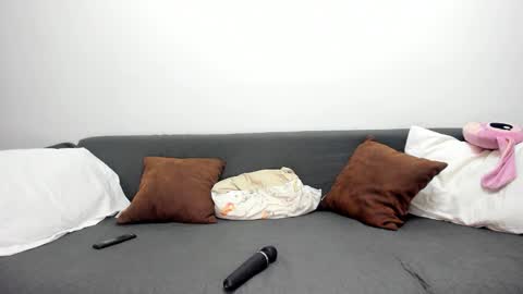 Snapshot of devinesex chatting on 12-03-25, 07:16 Misha online show from 12-03-25, 07:16