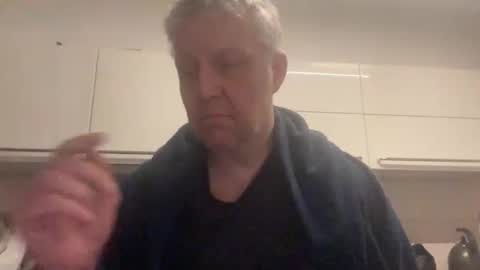 Devon online show from 03-04-26, 01:44