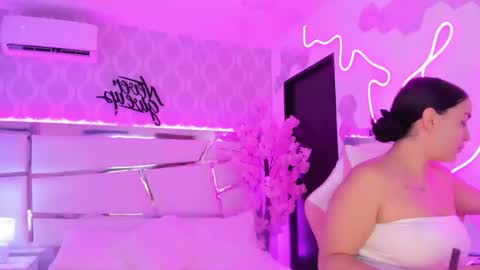 DevoraCook online show from 11-17-25, 01:28