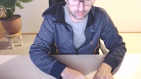 DevSwiss online show from 10-12-25, 07:29