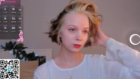 Kira online show from 01-12-26, 02:22