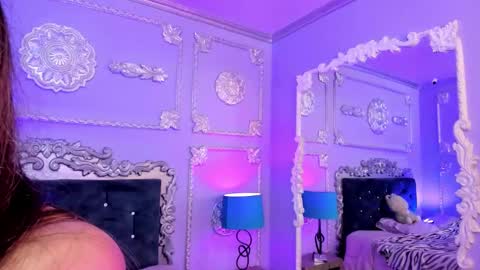 Snapshot of dhaliarosse chatting on 02-11-26, 03:55 Dhalia online show from 02-11-26, 03:55