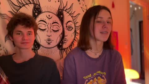 Snapshot of di_n_alex chatting on 02-02-25, 04:22 Di Alex online show from 02-02-25, 04:22