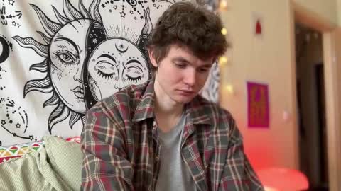 Snapshot of di_n_alex chatting on 02-12-25, 10:14 Di Alex online show from 02-12-25, 10:14