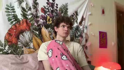 Snapshot of di_n_alex chatting on 03-05-25, 10:22 Di Alex online show from 03-05-25, 10:22