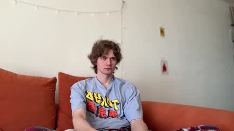 Snapshot of di_n_alex chatting on 09-13-25, 10:04 Di Alex online show from 09-13-25, 10:04