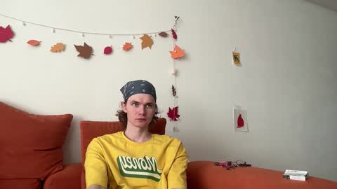 Snapshot of di_n_alex chatting on 11-15-25, 09:39 Di Alex online show from 11-15-25, 09:39