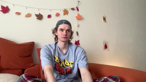 Snapshot of di_n_alex chatting on 11-16-25, 09:26 Di Alex online show from 11-16-25, 09:26