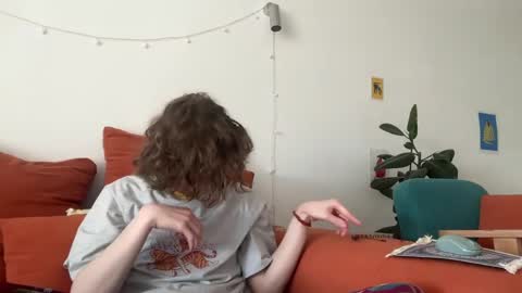 Di Alex online show from 04-16-26, 07:42