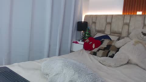 Snapshot of diamond_canela chatting on 12-10-24, 04:34 diamond_canela online show from 12-10-24, 04:34