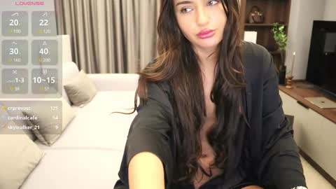 Iris online show from 03-06-25, 12:00