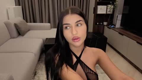 Snapshot of diamondpixie chatting on 02-27-26, 08:31 Iris online show from 02-27-26, 08:31