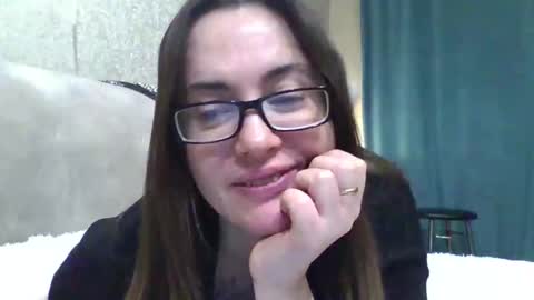 Snapshot of diana0108 chatting on 11-20-25, 07:24 diana0108 online show from 11-20-25, 07:24