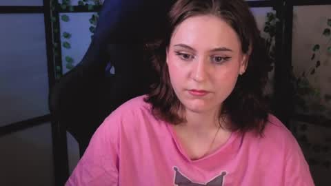 Snapshot of diana_floweri chatting on 05-17-26, 12:12 Diana online show from 05-17-26, 12:12