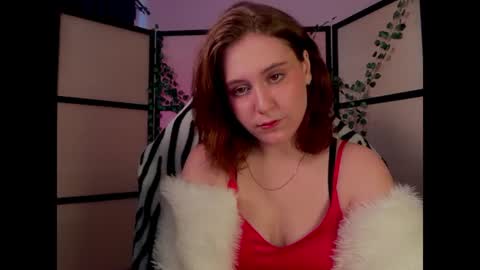Snapshot of diana_floweri chatting on 06-21-26, 08:39 Diana online show from 06-21-26, 08:39