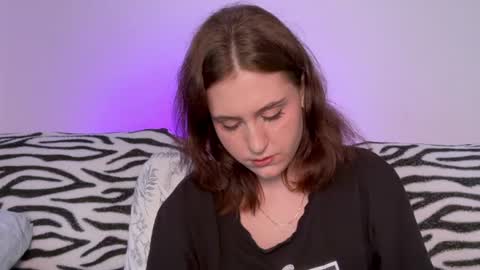 Snapshot of diana_floweri chatting on 07-19-26, 11:36 Diana online show from 07-19-26, 11:36