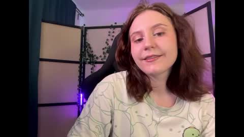Snapshot of diana_floweri chatting on 07-24-26, 10:02 Diana online show from 07-24-26, 10:02