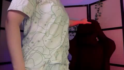 Snapshot of diana_floweri chatting on 07-31-26, 11:20 Diana online show from 07-31-26, 11:20