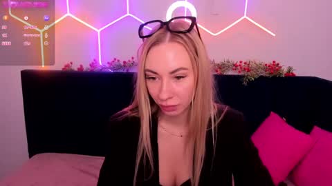 Snapshot of diana_garrett chatting on 01-13-25, 04:50 Diana  online show from 01-13-25, 04:50
