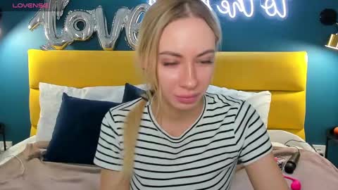 Snapshot of diana_garrett chatting on 03-03-25, 01:42 Diana  online show from 03-03-25, 01:42
