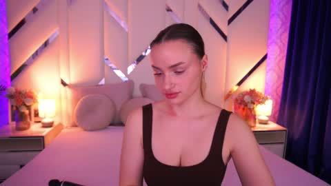 Snapshot of diana_nova chatting on 04-09-26, 06:19 diana_nova online show from 04-09-26, 06:19