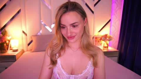 Snapshot of diana_nova chatting on 05-08-26, 01:16 diana_nova online show from 05-08-26, 01:16