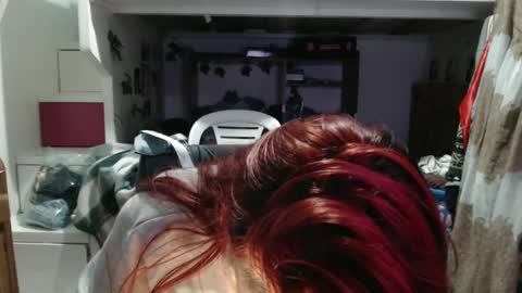 Snapshot of diana_smit_ chatting on 12-20-24, 06:35 diana online show from 12-20-24, 06:35