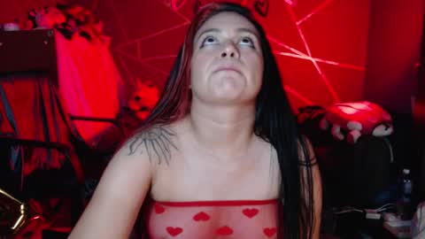 Snapshot of diana_smit_ chatting on 02-14-25, 10:14 diana online show from 02-14-25, 10:14