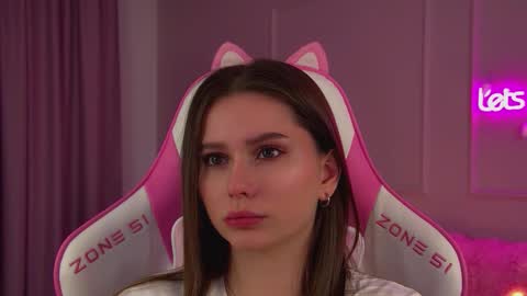 Diana online show from 12-18-25, 06:25