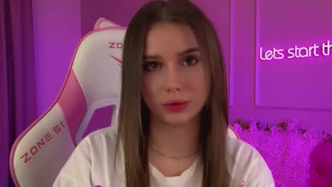 Diana online show from 03-08-26, 06:01