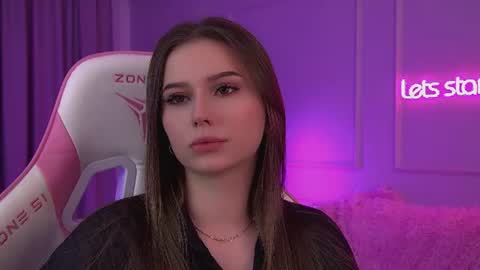 Snapshot of dianabecker chatting on 07-06-26, 06:54 Diana online show from 07-06-26, 06:54