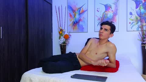 Ana  Leo online show from 12-12-24, 09:26