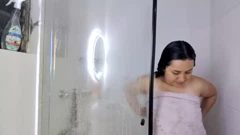 Snapshot of diane_1 chatting on 03-16-26, 10:41 DIANE online show from 03-16-26, 10:41