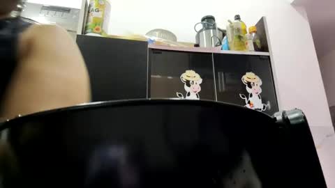 Snapshot of diane_1 chatting on 04-13-26, 12:32 DIANE online show from 04-13-26, 12:32