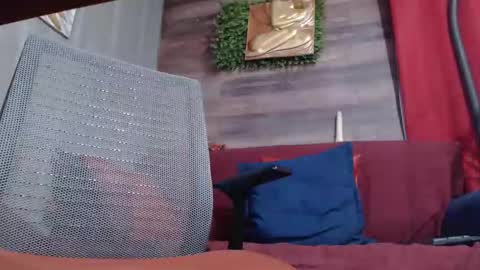 Snapshot of diani123 chatting on 10-02-25, 11:28 diani123 online show from 10-02-25, 11:28