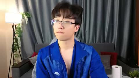 Snapshot of dianinav chatting on 02-22-26, 01:20 Adam online show from 02-22-26, 01:20