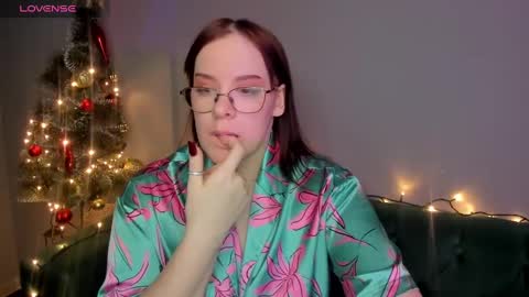 Snapshot of dianne_davis chatting on 12-27-24, 10:55 Dianne online show from 12-27-24, 10:55