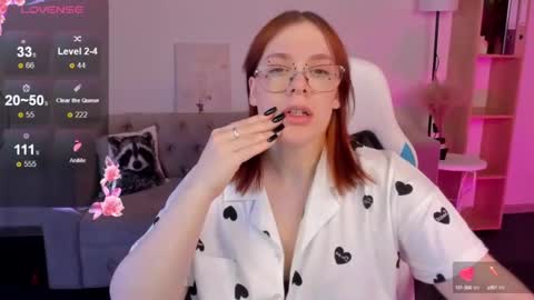 Snapshot of dianne_davis chatting on 02-27-25, 12:45 Dianne online show from 02-27-25, 12:45