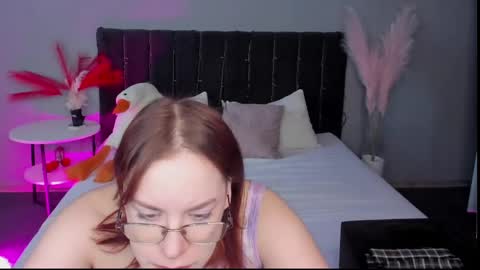 Snapshot of dianne_davis chatting on 03-04-25, 08:57 Dianne online show from 03-04-25, 08:57