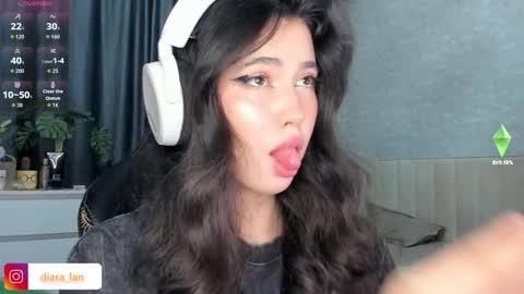 Diara online show from 11-30-25, 01:26