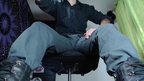 DICAPRIO online show from 12-05-24, 02:55