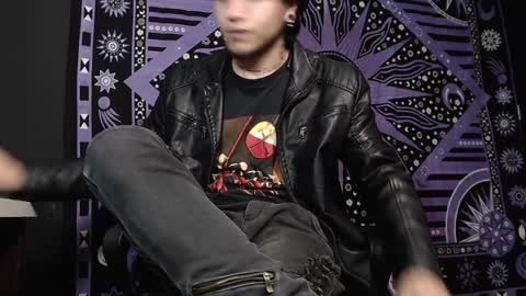 DICAPRIO online show from 01-16-25, 02:09