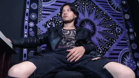 DICAPRIO online show from 01-22-25, 01:31