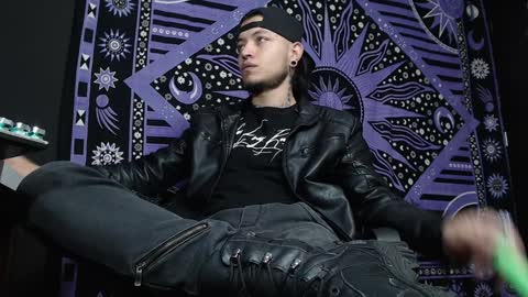 DICAPRIO online show from 02-06-25, 06:56