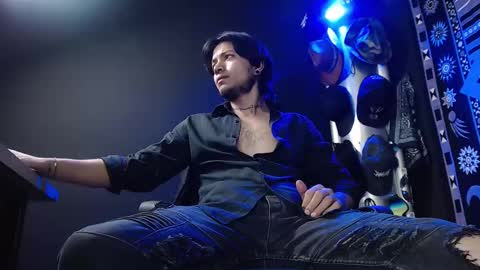 DICAPRIO online show from 03-03-25, 06:44