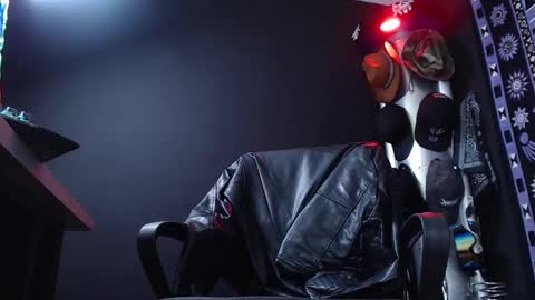 DICAPRIO online show from 03-05-25, 05:18