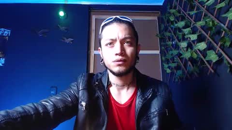 DICAPRIO online show from 10-21-25, 03:29