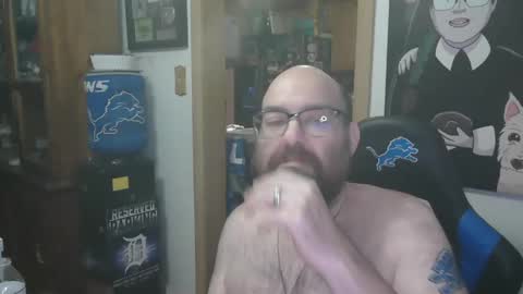 Snapshot of diche1134 chatting on 11-22-25, 06:56 Running Bear online show from 11-22-25, 06:56