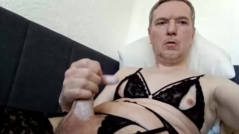 Snapshot of dick__18 chatting on 05-01-26, 10:31 Antonio online show from 05-01-26, 10:31